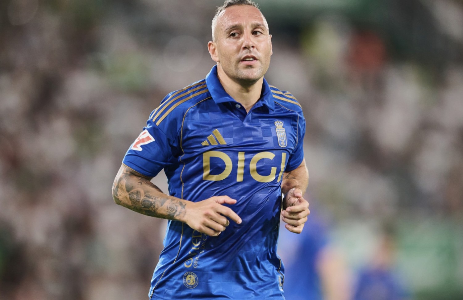 Футбол. Чемпионат Испании. Реал Овьедо — Барселона. Прогноз: ИТ-2 (2) Б