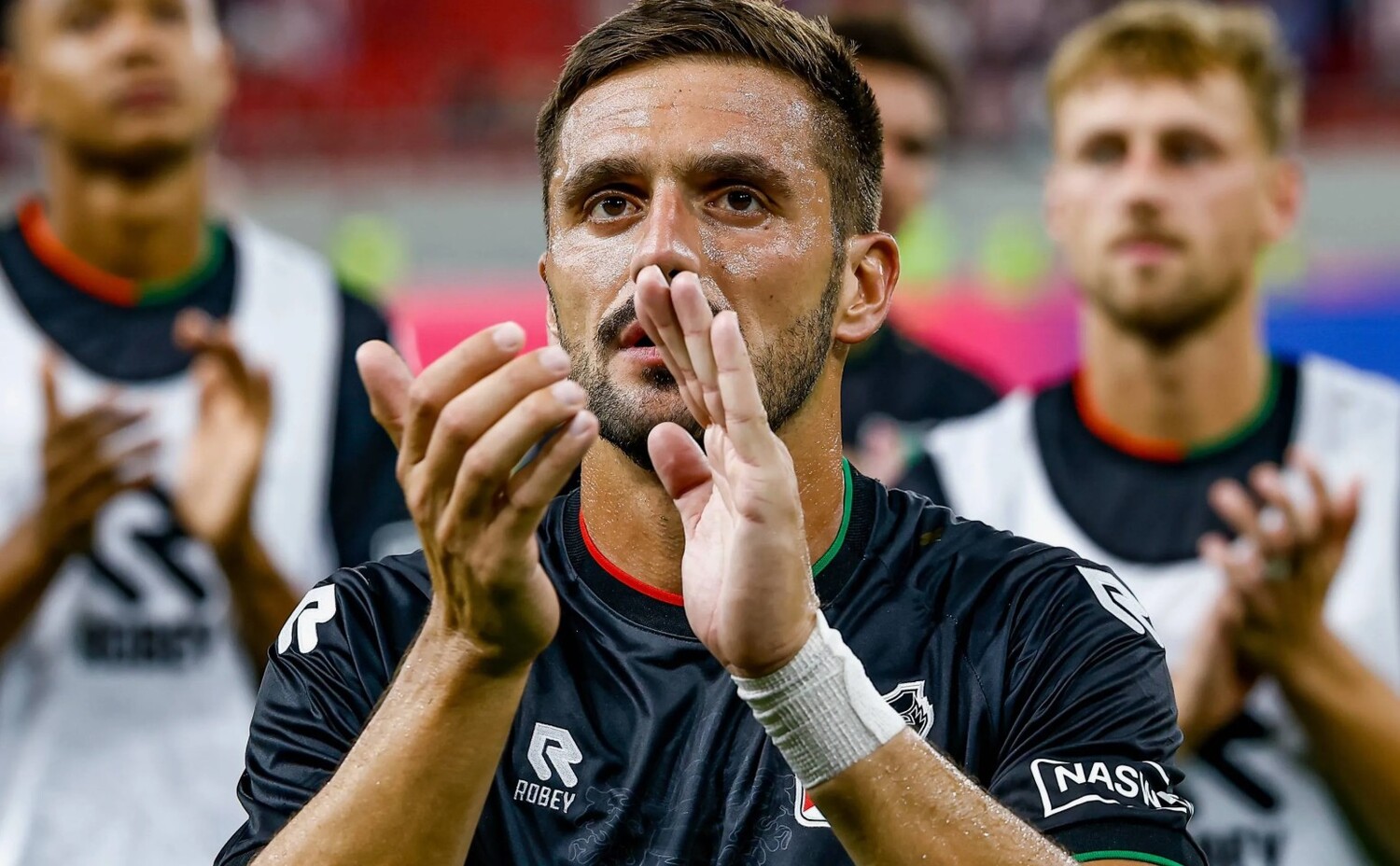 Футбол. Европа • Лига чемпионов UEFA, 3-й квалификационный раунд. НЕК Неймеген — Олимпиакос. Прогноз: К2 не проиграет (X2)