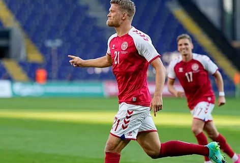 Футбол. ЕВРО. Дания – Финляндия. Прогноз: Фора 1 (-1)