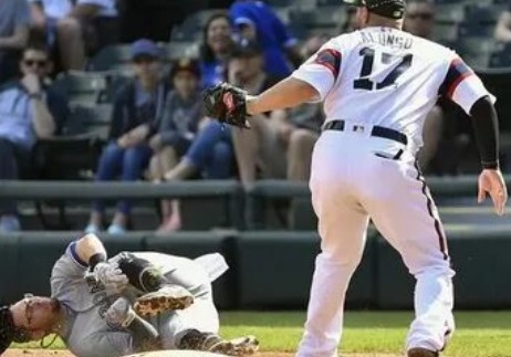 МЛБ. Чикаго Уайт Сокс - Торонто Блю Джейс. Прогноз: П1