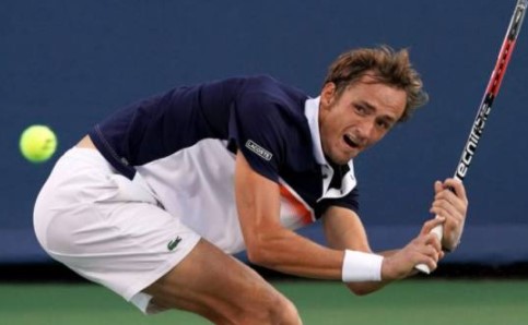 Теннис. ATP. Томми Пол — Даниил Медведев. Прогноз: Фора 2 (-1.5)