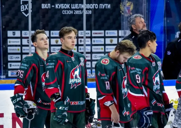 Хоккей. Россия. Кубок Viatti. Ирбис — Спутник Альметьевск. Прогноз: Ф2 (+1)