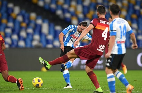 Футбол. Италия. Серия А.. Рома — Наполи. Прогноз: 2Х + ТМ (4.5)