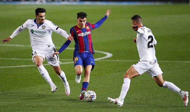 Футбол. Чемпионат Испании. Примера. Барселона - Хетафе. Прогноз: Тотал (2.5) Б