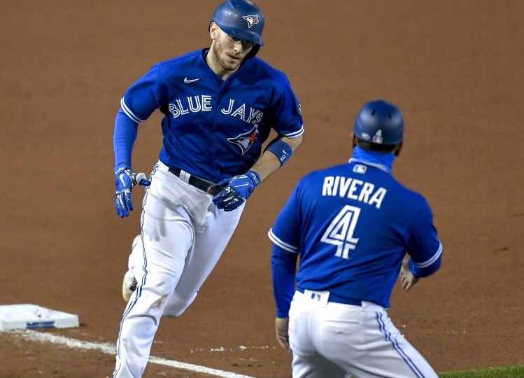 MLB. Торонто Блю Джейс - Нью-Йорк Янкиз. Прогноз: П2