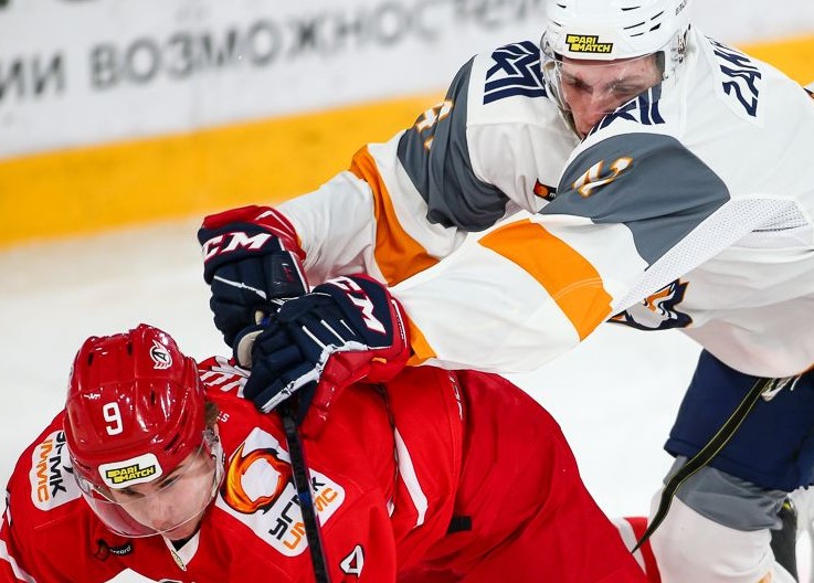 Хоккей. МХЛ. Стальные Лисы — Автомобилист. Прогноз: Тотал (5) М