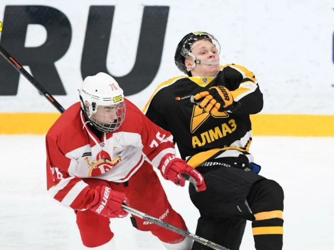 Хоккей. МХЛ. Русские Витязи - Алмаз. Прогноз: Тотал (5.5) Б
