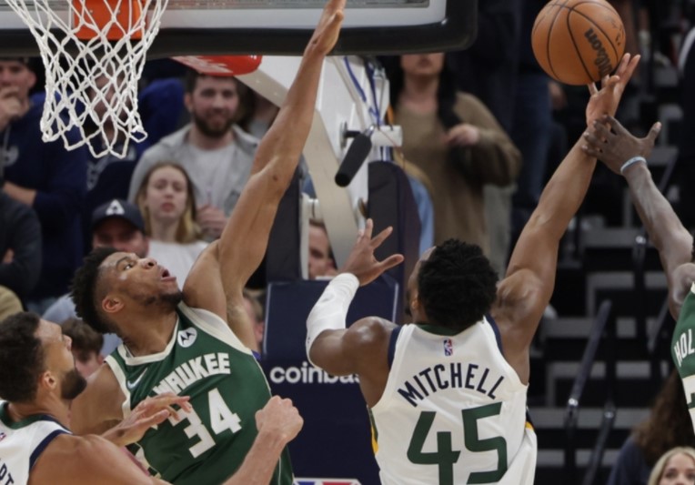 Баскетбол. NBA. Юта Джаз — Чикаго Буллз. Прогноз: Тотал (221.5) Б