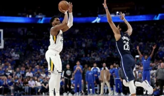 Баскетбол. NBA. Даллас Маверикс — Юта Джаз. Прогноз: Фора 1 (7)