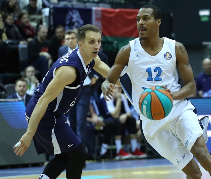 Баскетбол. Лига ВТБ. Зенит СПб - Цмоки-Минск. Прогноз: ИТ-1 (93.5) Б