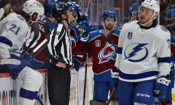 Хоккей. НХЛ. Тампа-Бэй - Колорадо. Прогноз: Тотал (6) М