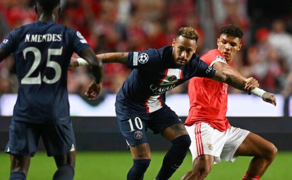 Футбол. Лига Чемпионов УЕФА. ПСЖ - Бенфика. Прогноз: Тотал (3) Б