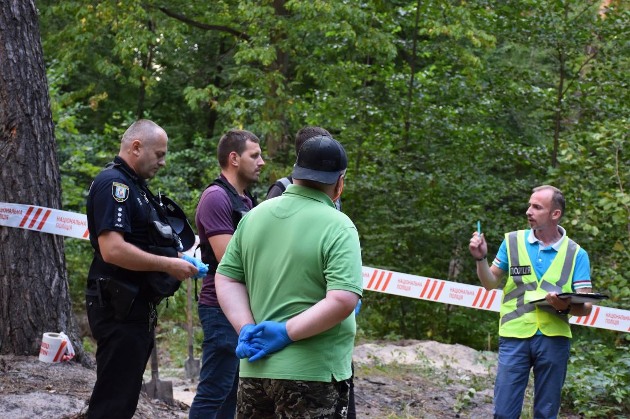 Убили за Биткоины: в Киеве 29-летнего иностранца похитили, задушили, а тело закопали