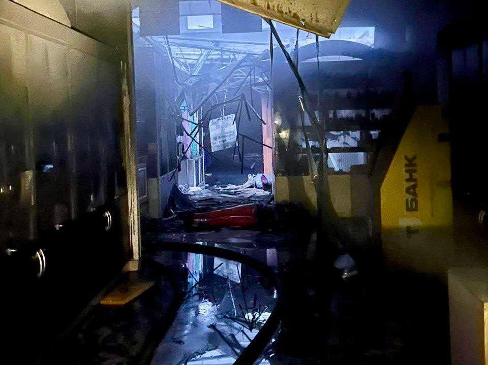 Школьник поджег ТЦ по указке мошенников в Нахабино, — 112.