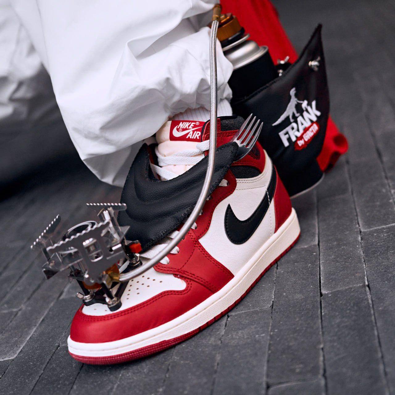 Кастомизированные кроссовки Air Jordan 1 от Canyaon и «Frank by Баста»