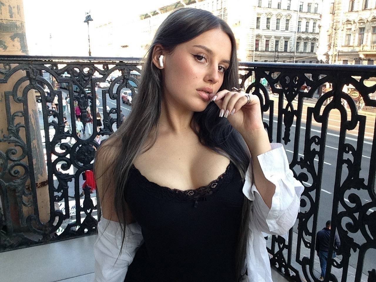 Кая Девушка Парадеевича