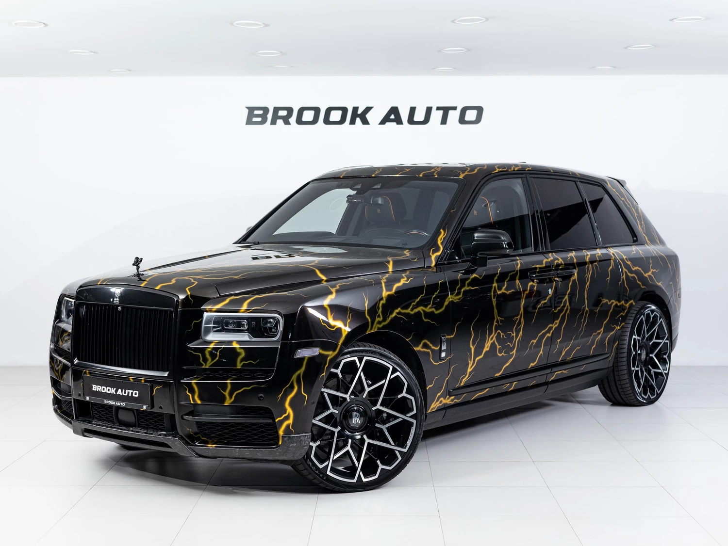 Эрик Давидыч продает свой Rolls-Royce Cullinan