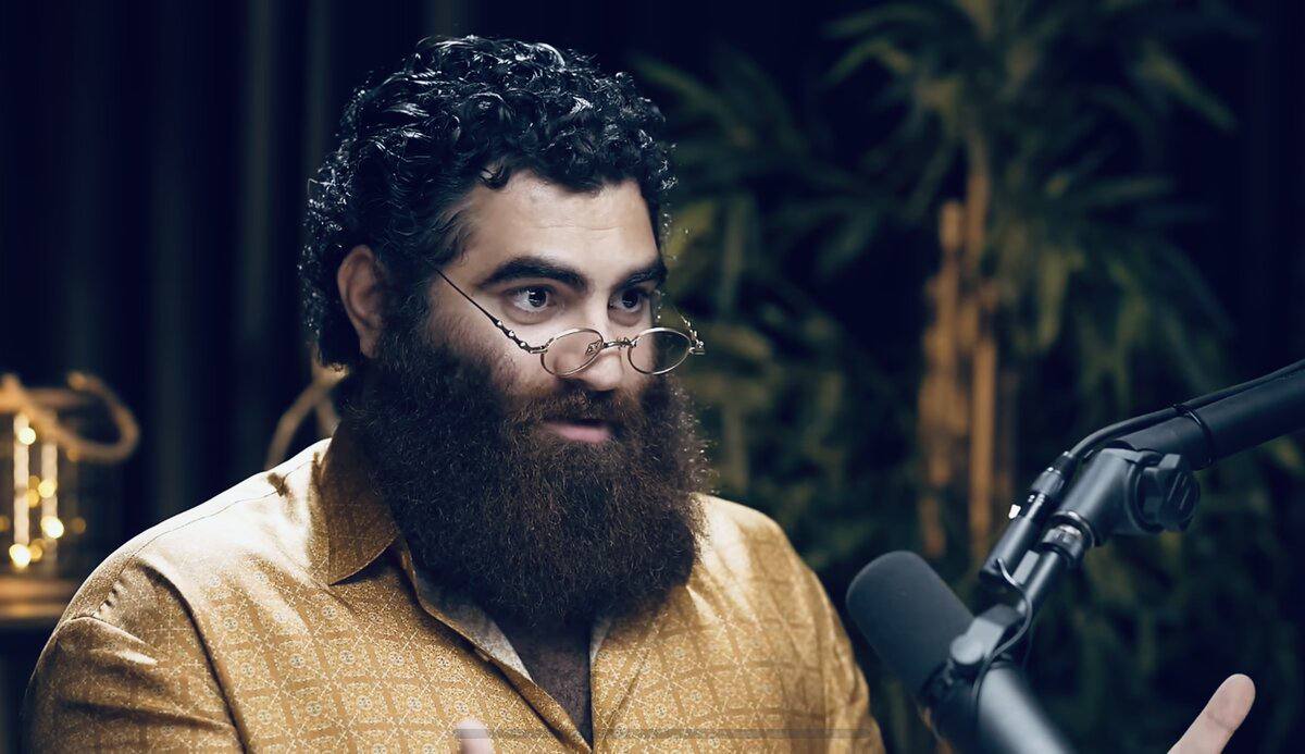 На блогера Арсена Маркаряна возбудили уголовное дело о «реабилитации нацизма»