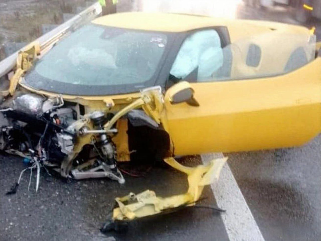 Новая Ferrari разбита на трассе Казань — Екатеринбург