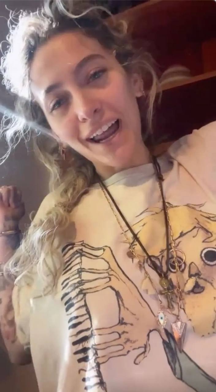 У дочери Майкла Джексона Пэрис из-за наркотиков появилась дыра в носу