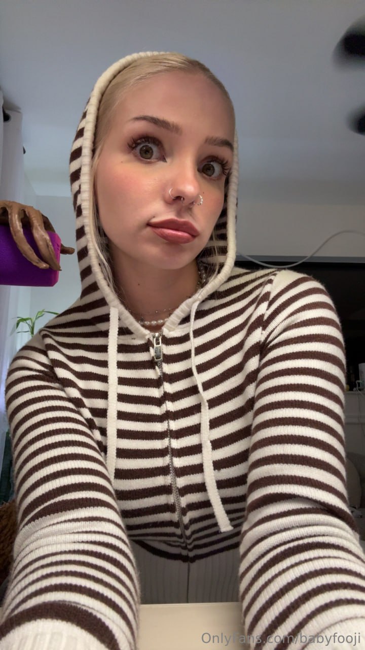 Babyfooji / peachtot