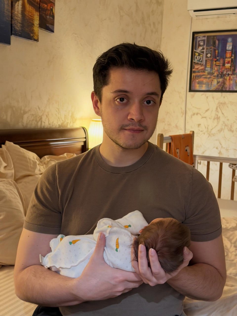 Фирамир стал отцом — у блогера родилась дочка