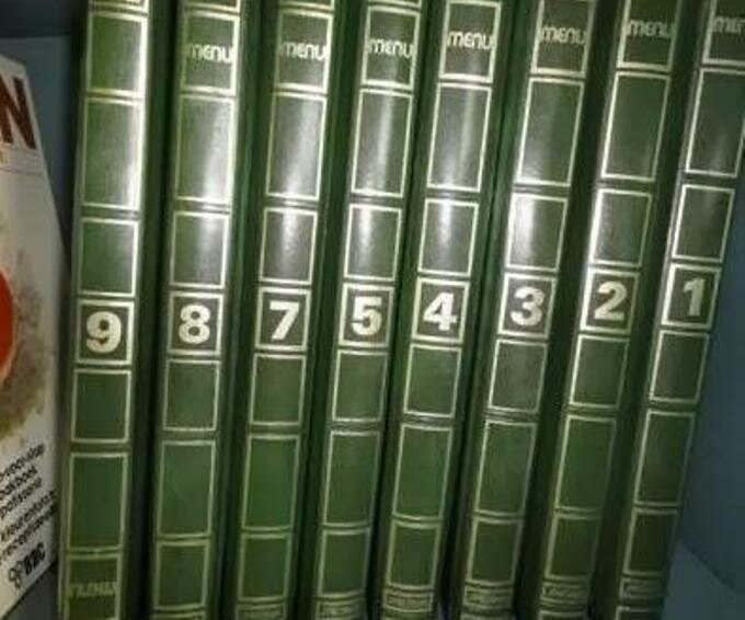 Найди среди книг, где расположен 6 том? - Загадка!