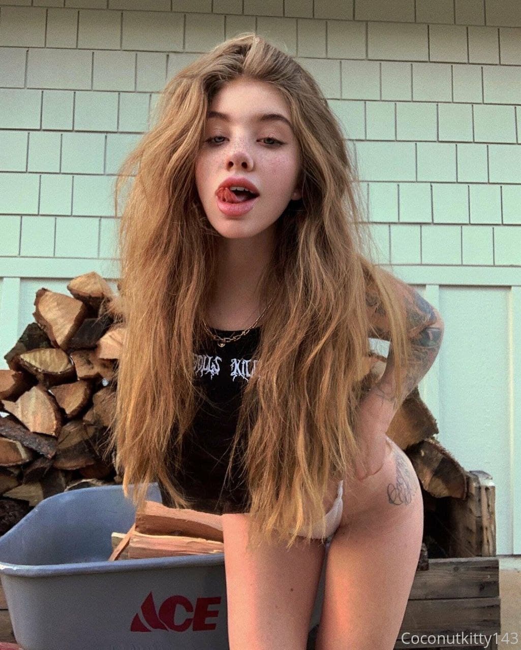 Coconut Kitty слив onlyfans