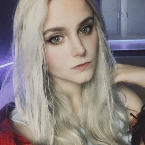 Стримерша Модеста