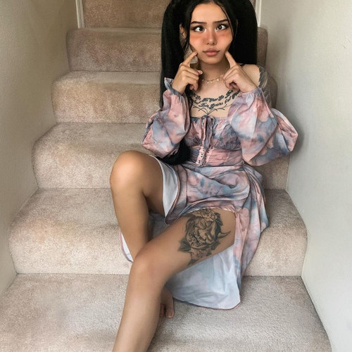 Bella Poarch сливы фото и видео