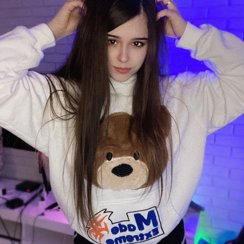 Горячие блогерши сливы фото и видео