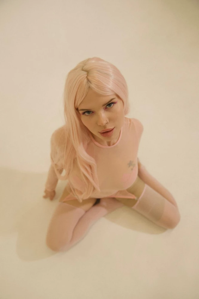 Стримерша Sorabi