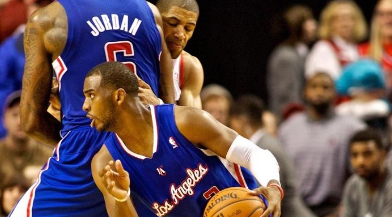 Пик-энд-ролл в баскетболе: простая комбинация, которая меняет игру