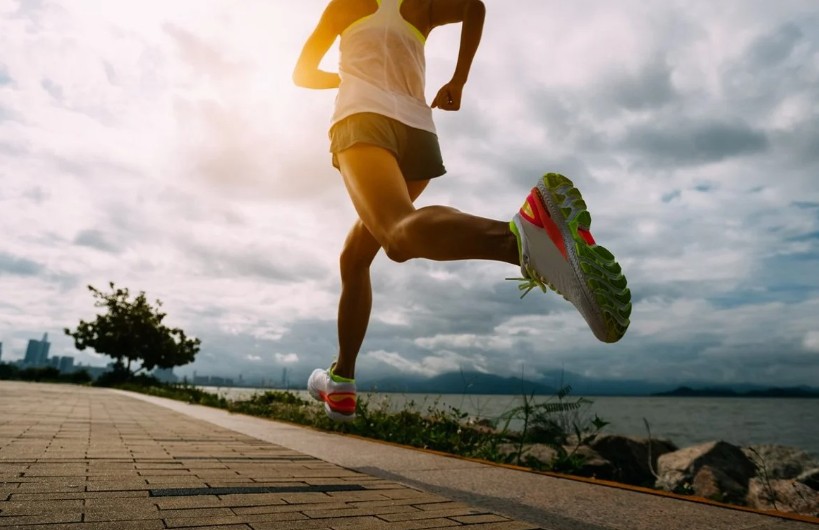 Постаматы и беговые клубы: как получить посылку после пробежки