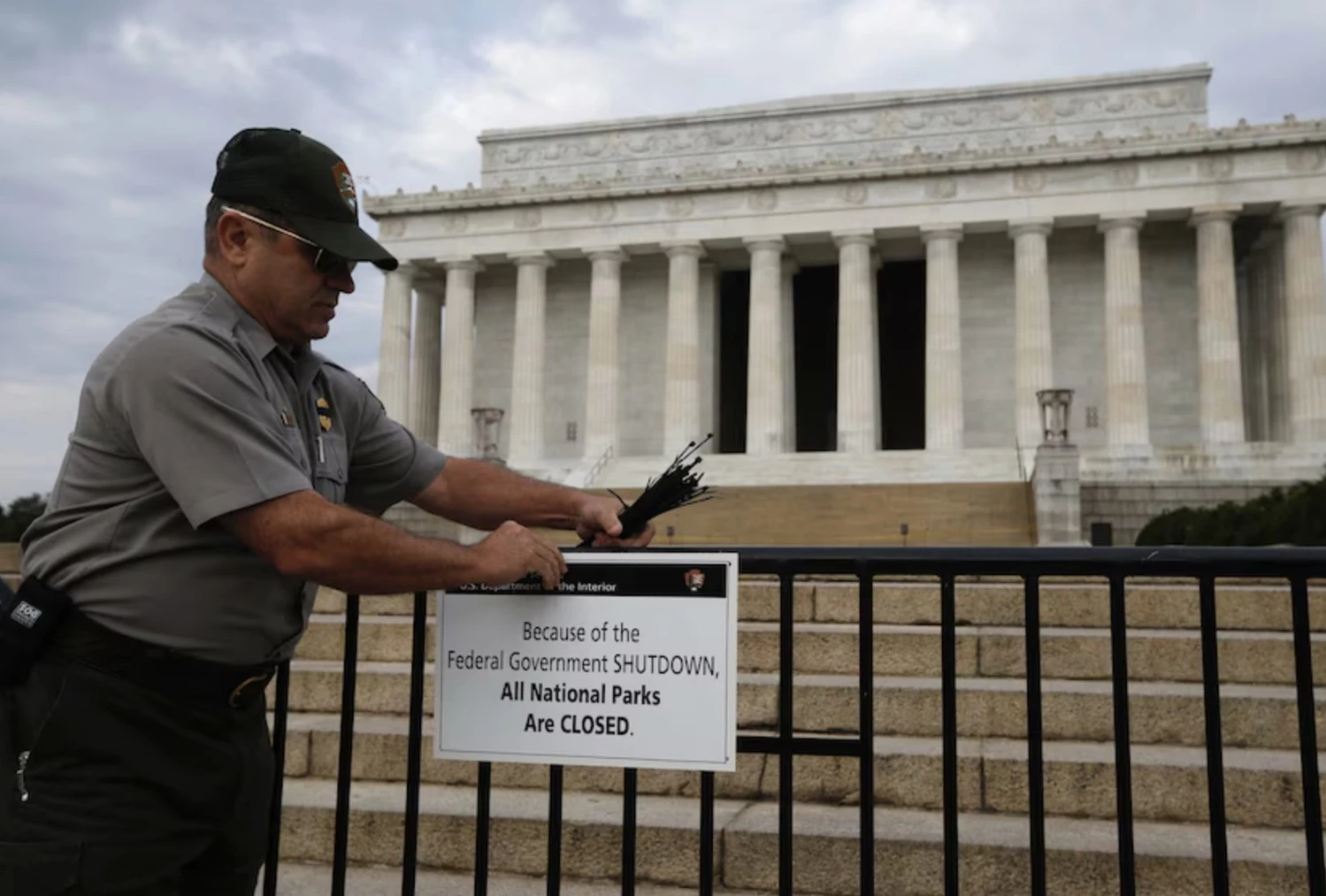 Шатдаун в США с 1 октября: работа правительства приостановлена