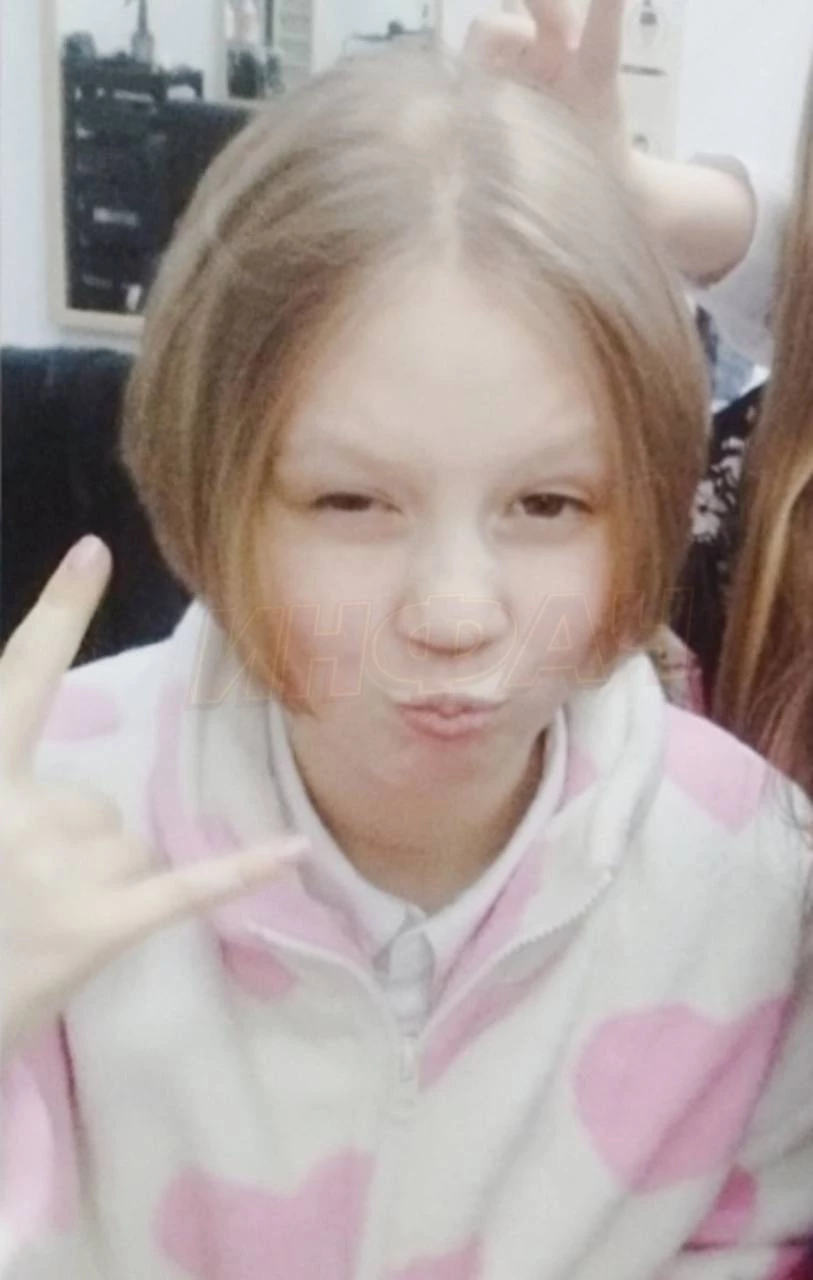 11-летняя девочка выпала с балкона в Екатеринбурге и погибла — оставила предсмертную записку!