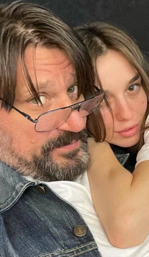 Виктор Логинов воссоединился с женой после громкого скандала