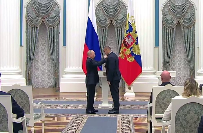 Владимир Путин наградил Умара Кремлёва орденом Дружбы