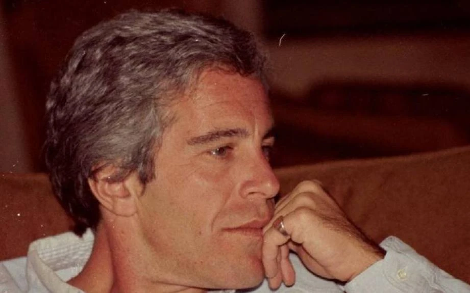 Создатель Playboy жаловался в ФБР на Эпштейна ещё в 2005 году