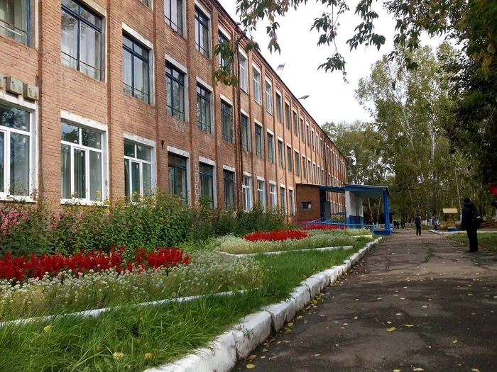 Семиклассница напала на учительницу с ножом в Красноярском крае