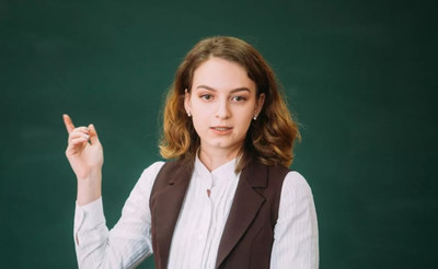 Учителей заставят отчитываться за соцсети