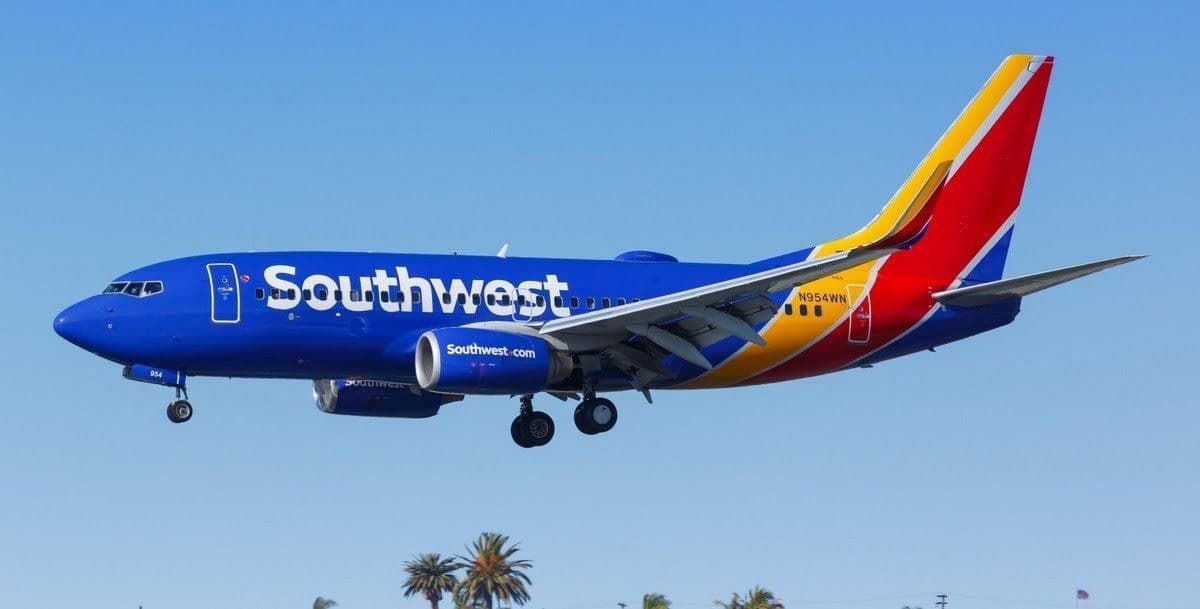 Американского пилота оштрафовали на $5 тысяч за просмотр порно в полёте