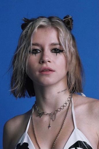 Маруся работает над очередным треком