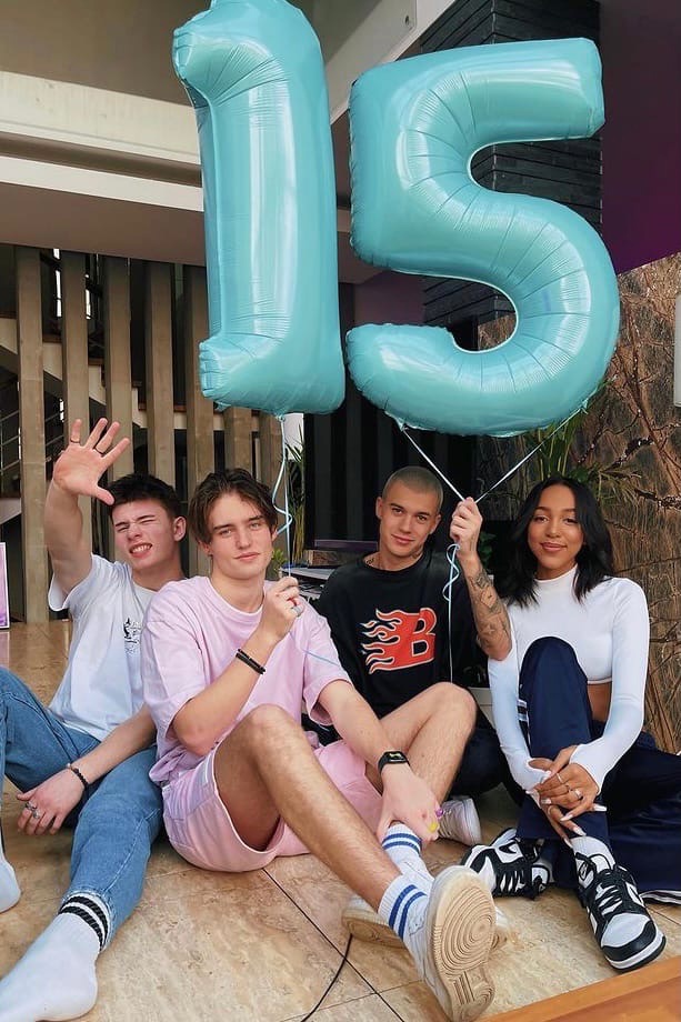 XO Team уверено набирает подписчиков - уже 15 лямов в ТТ