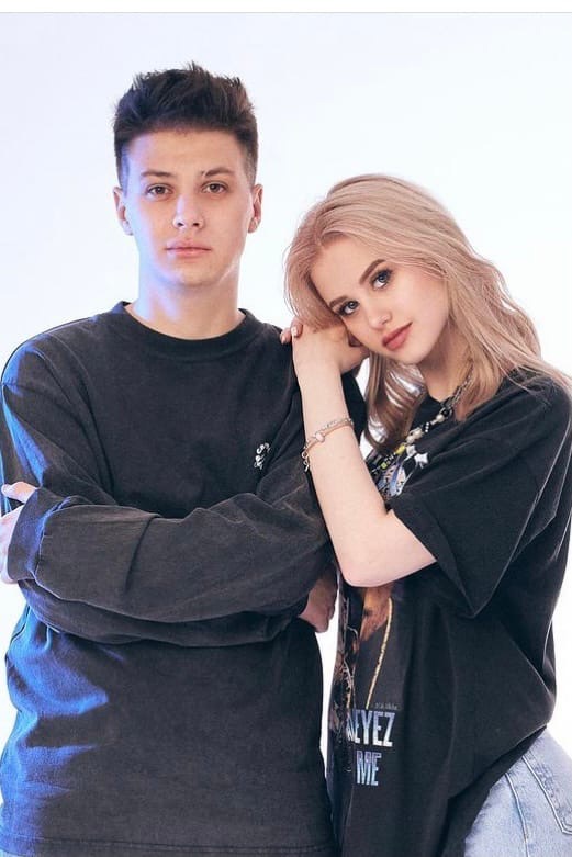 Мамы Дианы Астер и Фогеля познакомились