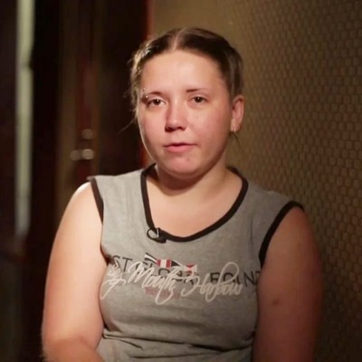 Экс-участница шоу «Пацанки» пырнула мать и отца ножом