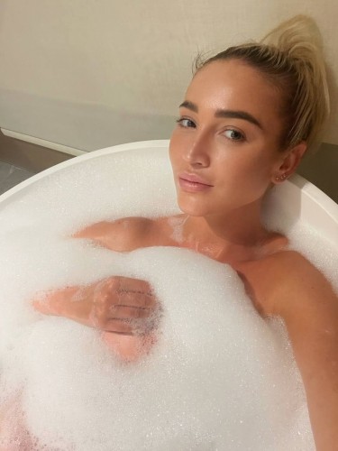 Ольга Бузова каждый день отмечает новый праздник