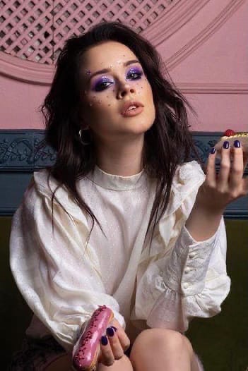 Сочный контент от Насти Рыжик