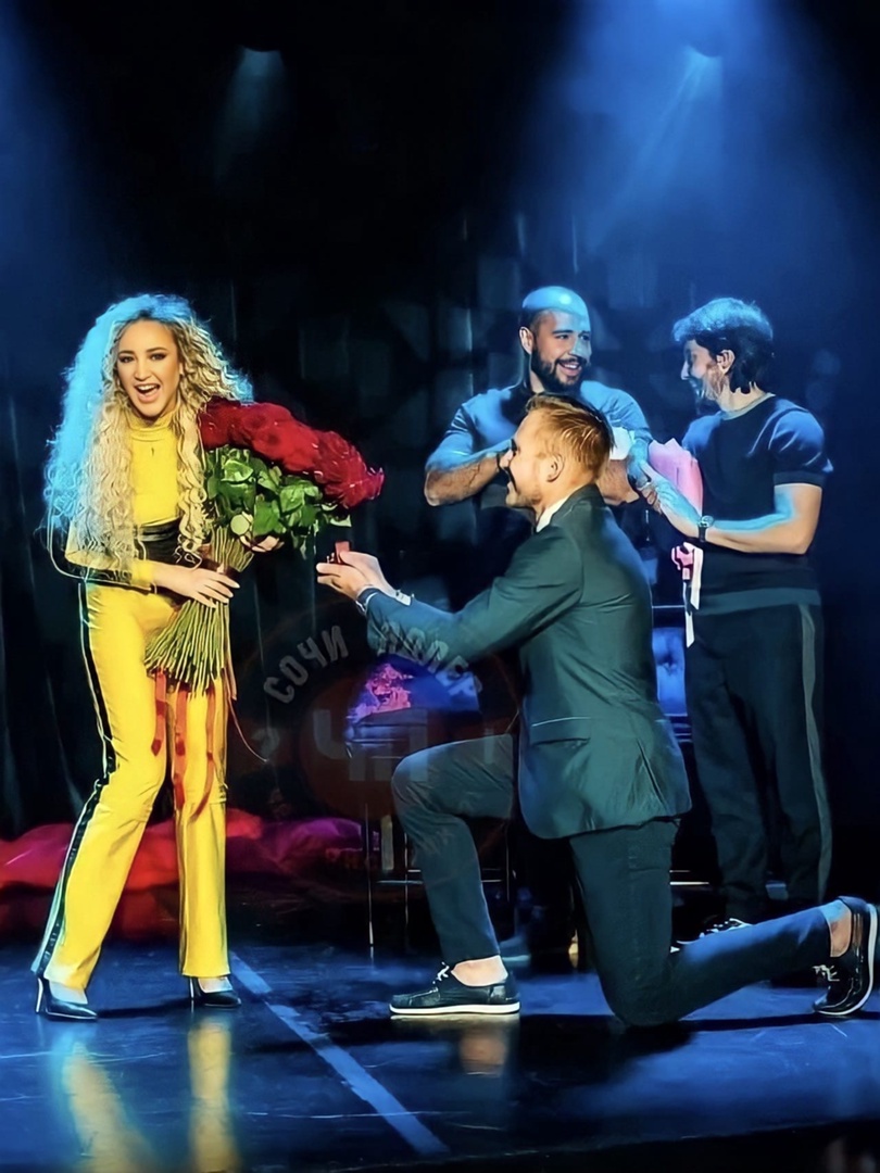 Олю Бузову позвали замуж