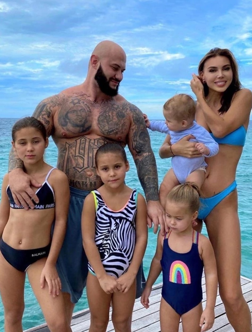 Джиган с семьей поехали отдыхать от отдыха в Африку